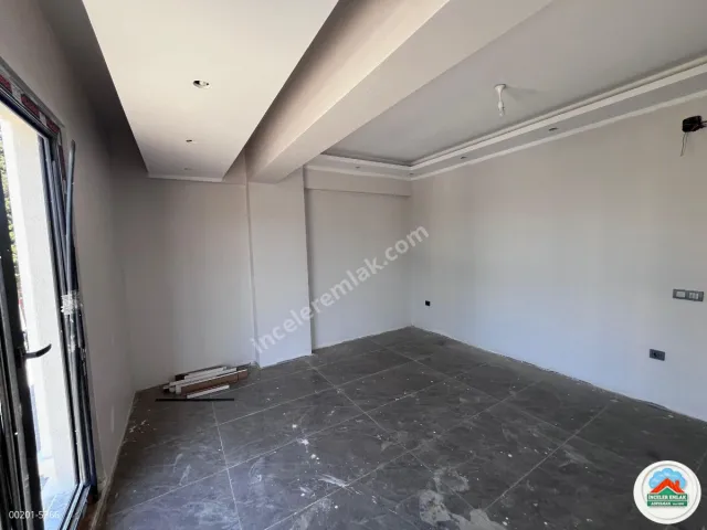 ADIYAMAN SÜMEREVLERDE BELEDİYE KARŞISI 145M2 KİRALIK DAİRE