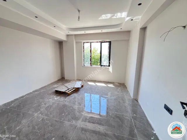 ADIYAMAN SÜMEREVLERDE BELEDİYE KARŞISI 145M2 KİRALIK DAİRE