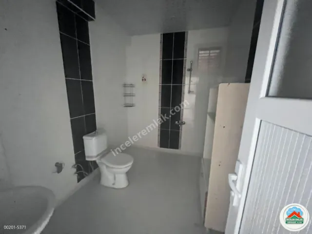 Adıyaman Cumhuriyette Kiralık 3+1 170M2 Daire