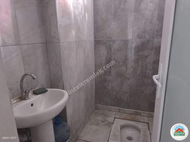 Adıyaman Turgutreiste Hastane Civarı Kiralık 185m2 Dükkan