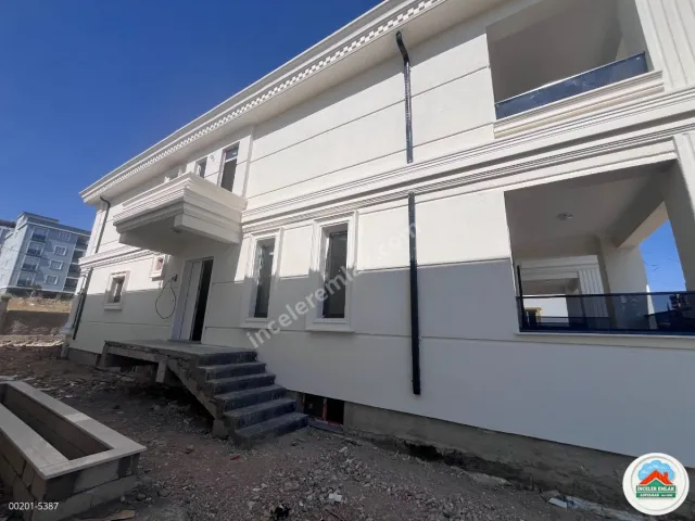Adıyaman Cumhuriyette Satılık Sıfır Lüx 4+1 Geniş Villa