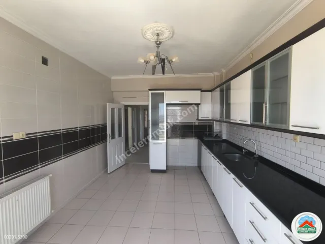 Adıyaman Yeşilyurtta Satılık Site İçi Ferah 4+1 Daire