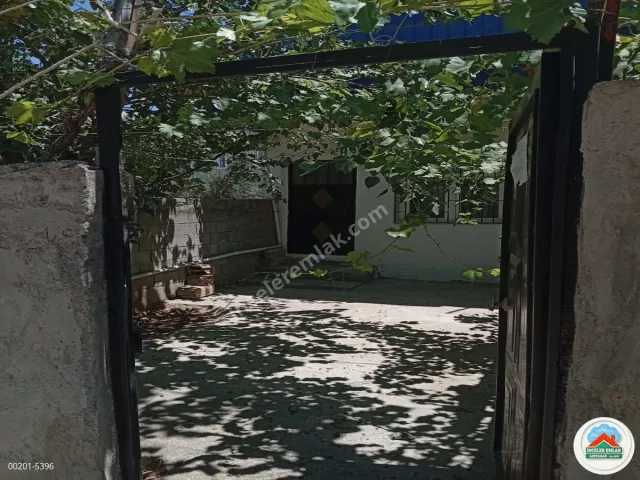 Adıyaman Kahta Hürriyet Mahallesinde 450 m² Arsa Üzeri 2 Kat