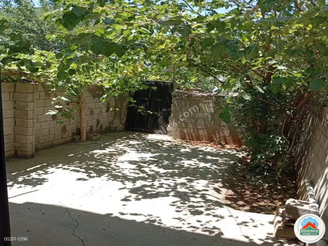 Adıyaman Kahta Hürriyet Mahallesinde 450 m² Arsa Üzeri 2 Kat