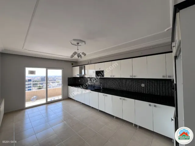 Adıyaman Yenisanayide Satılık 7+1 Dubleks Lüks Daire