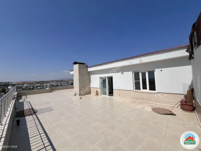 Adıyaman Yenisanayide Satılık 7+1 Dubleks Lüks Daire