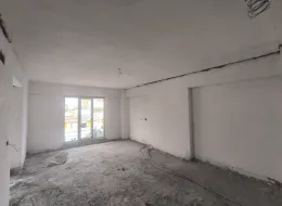 Adıyaman Yenimahallede Satılık 3.5+1 Ara Kat Modern Daire