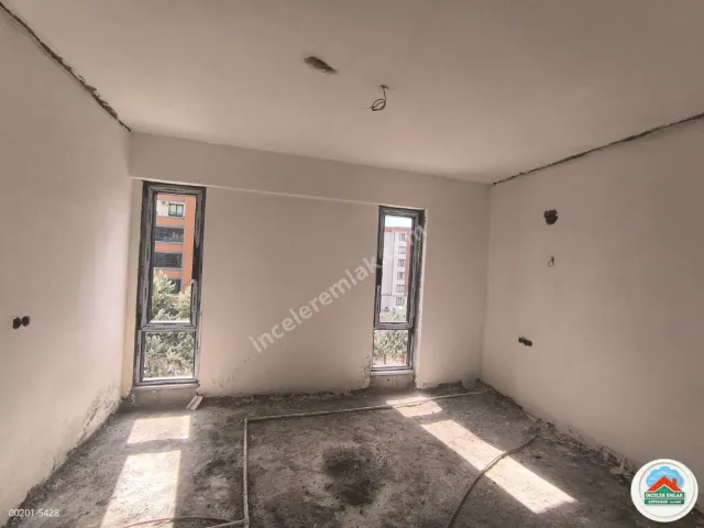 Adıyaman Yenimahallede Satılık 3.5+1 Ara Kat Modern Daire