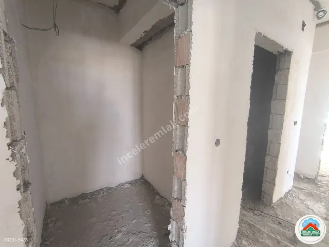 Adıyaman Yenimahallede Satılık 3.5+1 Ara Kat Modern Daire