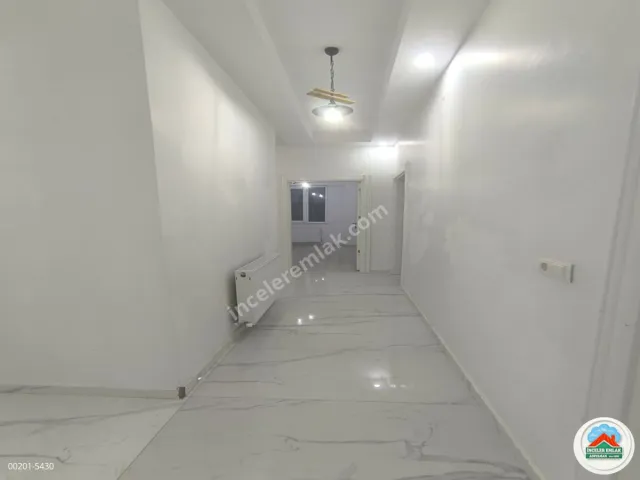 Adıyaman Cumhuriyet Mahallesinde 4+1 Lüks Ara Kat Daire