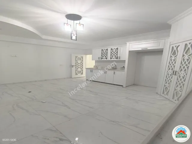 Adıyaman Cumhuriyet Mahallesinde 4+1 Lüks Ara Kat Daire