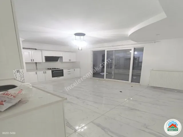 Adıyaman Cumhuriyet Mahallesinde 4+1 Lüks Ara Kat Daire