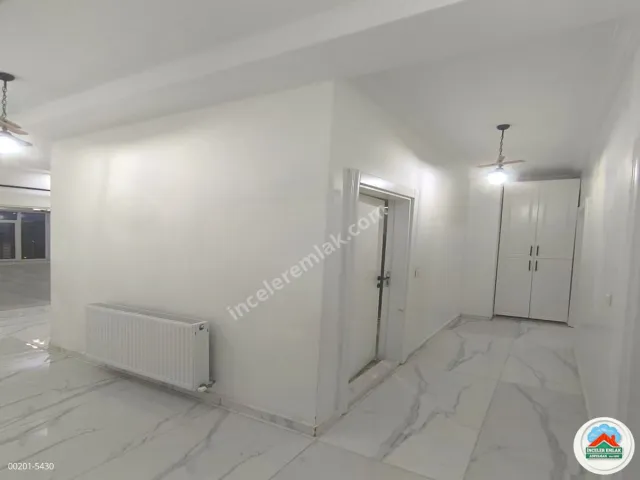 Adıyaman Cumhuriyet Mahallesinde 4+1 Lüks Ara Kat Daire