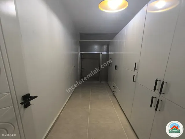 Adıyaman Cumhuriyet Mahallesinde 4+1 Lüks Ara Kat Daire